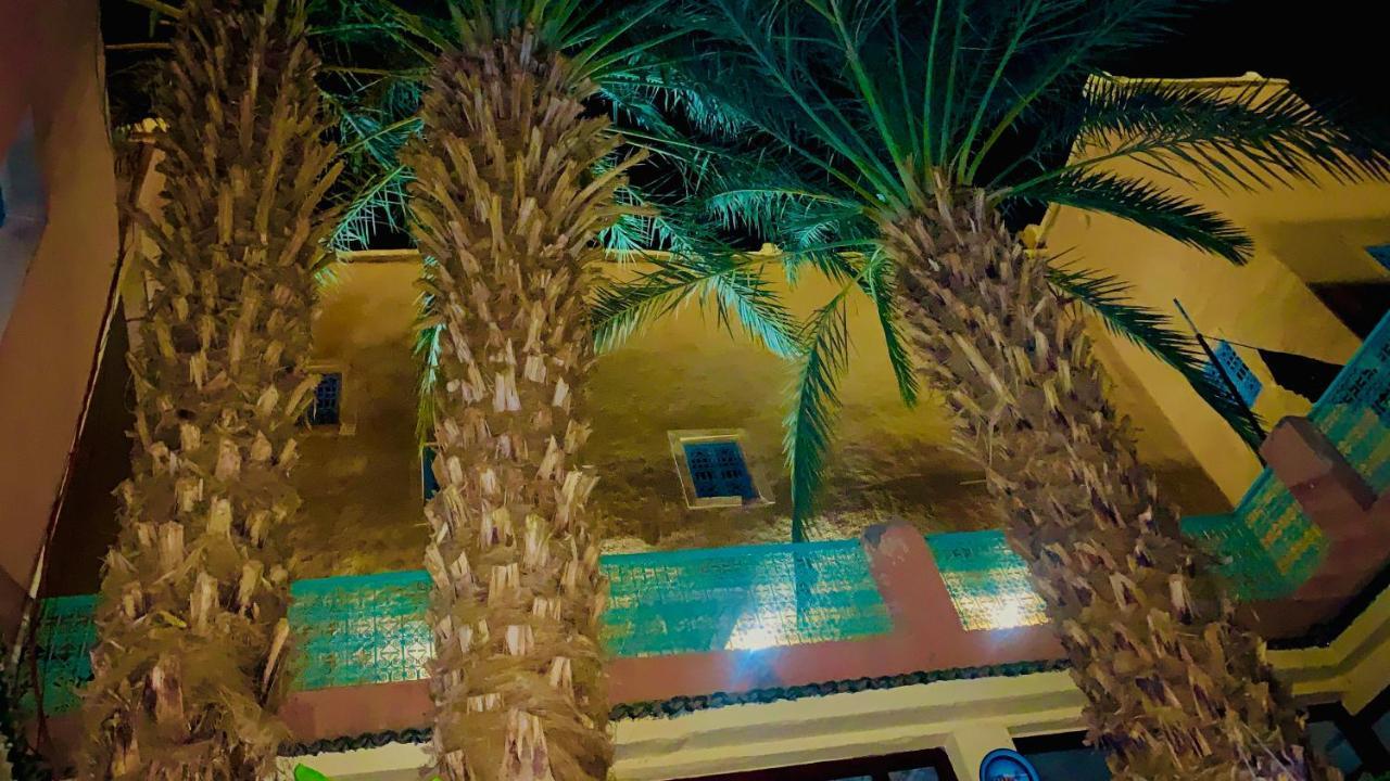 Hotel Restaurant La Kasbah 티네히르 외부 사진