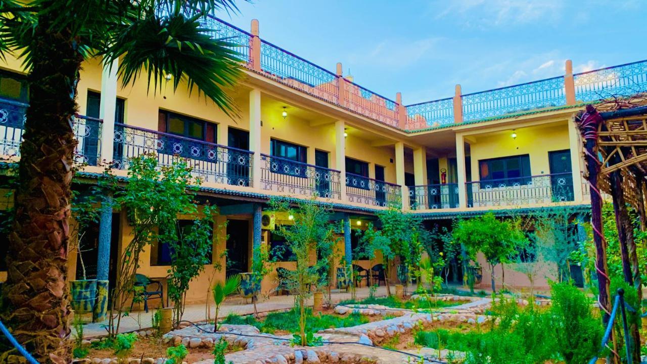 Hotel Restaurant La Kasbah 티네히르 외부 사진