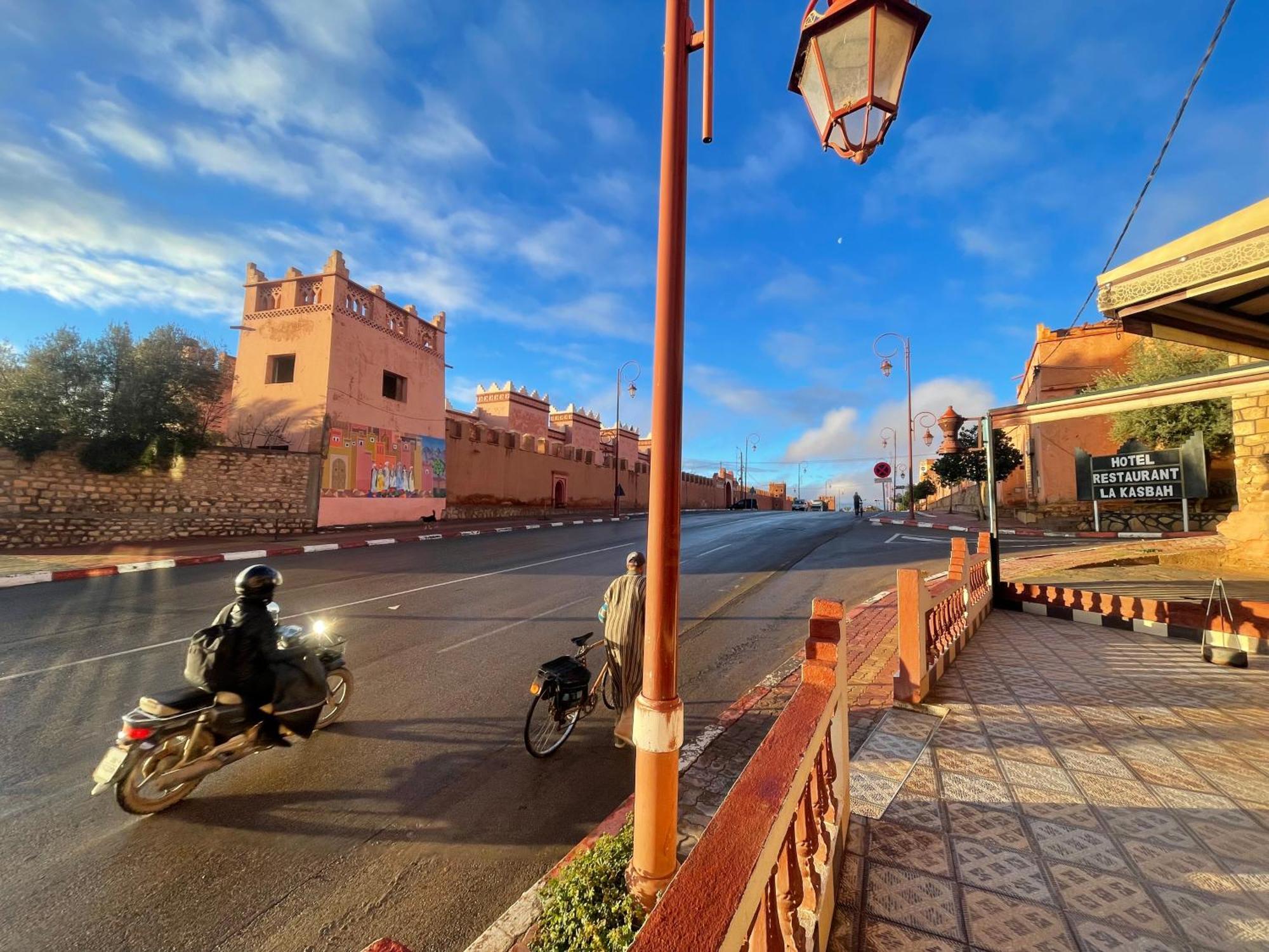 Hotel Restaurant La Kasbah 티네히르 외부 사진