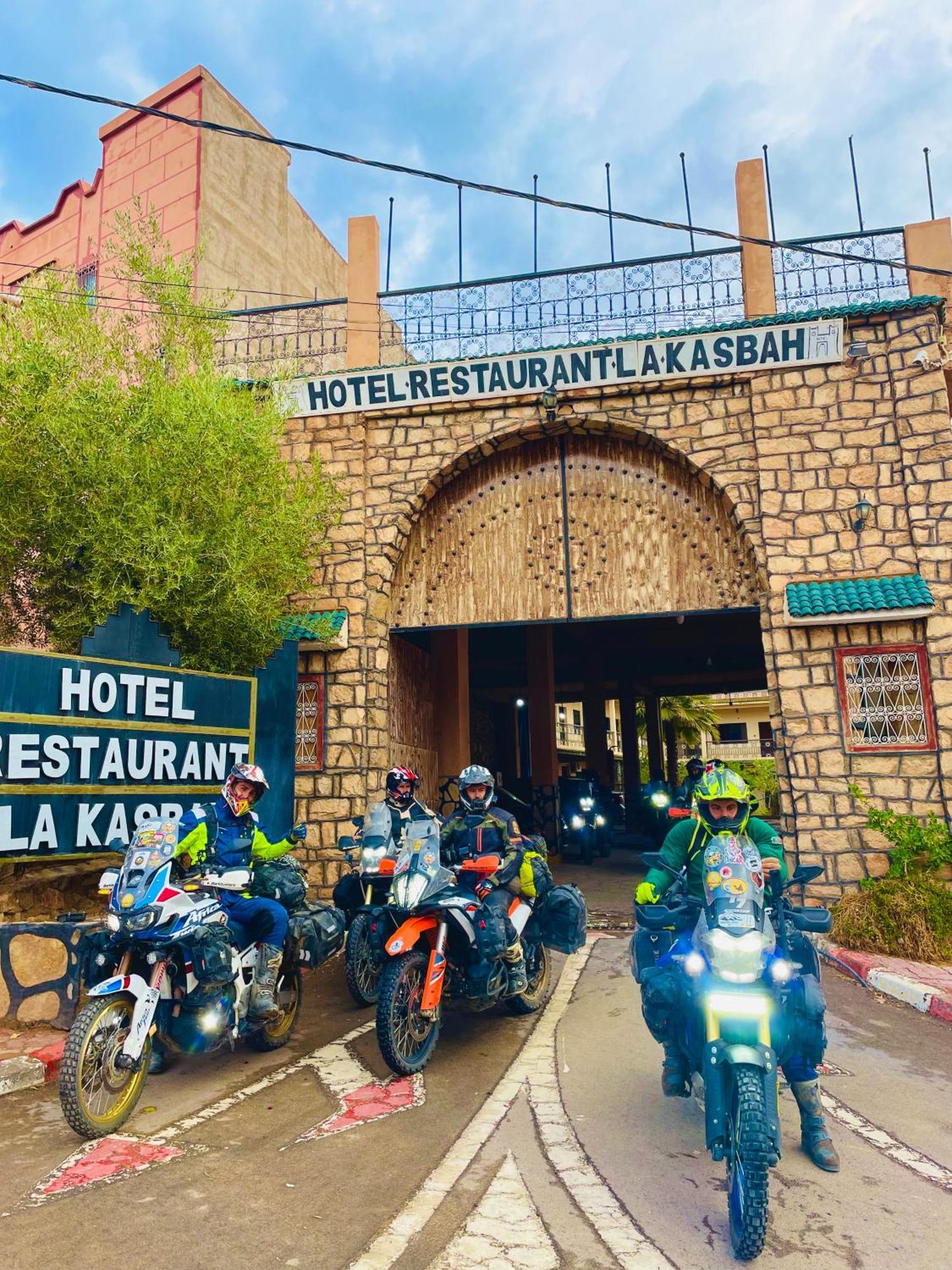Hotel Restaurant La Kasbah 티네히르 외부 사진